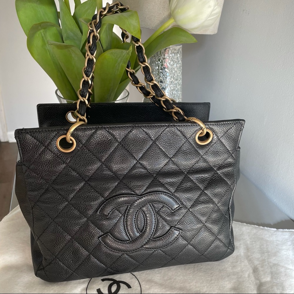 ❤️SOLD❤️ CHANEL Logo Quilted Timeless Caviar Petite Tote Bag - Picture 1 of 14